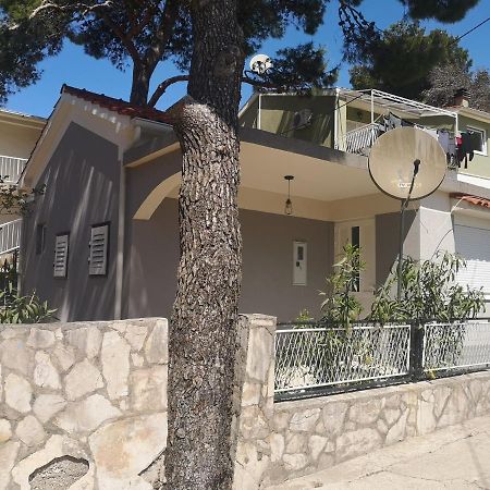 Mala Kuca Ispod Borova Villa Primošten Екстериор снимка
