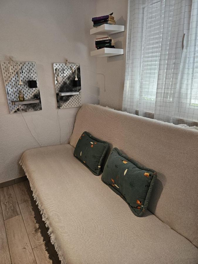 Mala Kuca Ispod Borova Villa Primošten Екстериор снимка
