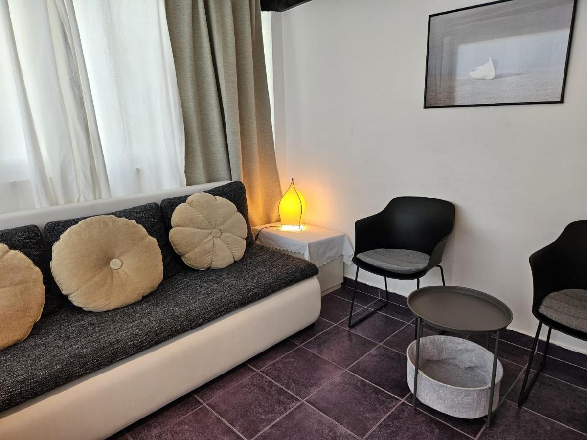 Mala Kuca Ispod Borova Villa Primošten Екстериор снимка